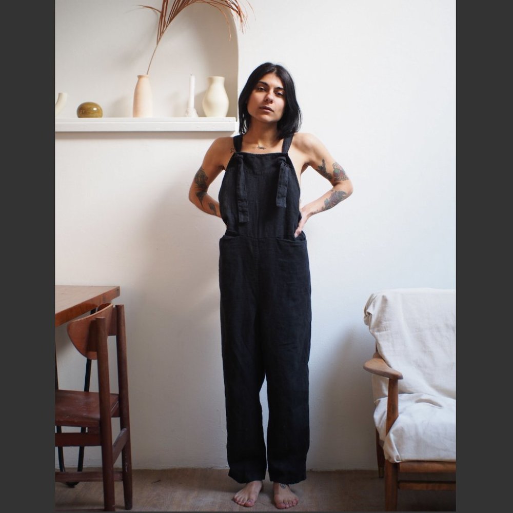 BEATON LINEN OVERALLS IN BLACK NWT